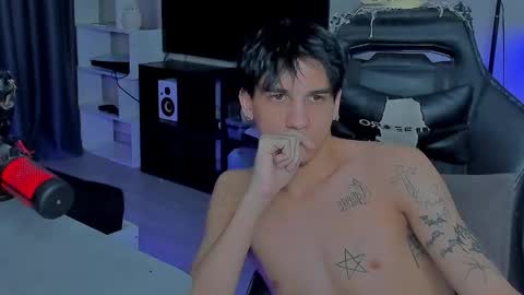 davis online show from December 20, 2025, 9:22 pm