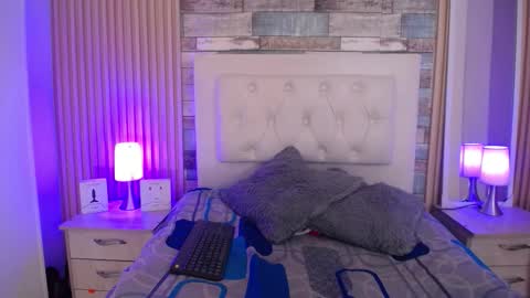 Dayana online show from January 7, 2026, 1:24 pm