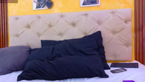 dayis_miller online show from February 28, 2026, 9:38 pm