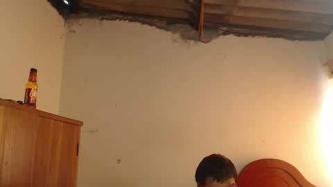 Dylon online show from December 22, 2025, 7:00 pm