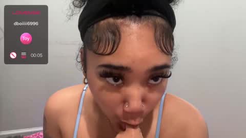 Snapshot of dayqueen1 chatting on September 23, 2025, 11:57 am dayqueen1 online show from September 23, 2025, 11:57 am
