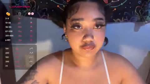 Snapshot of dayqueen1 chatting on October 17, 2025, 9:50 pm dayqueen1 online show from October 17, 2025, 9:50 pm
