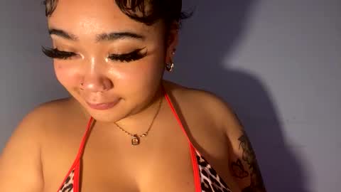 Snapshot of dayqueen1 chatting on May 10, 2026, 12:32 pm dayqueen1 online show from May 10, 2026, 12:32 pm