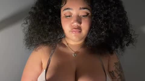 Snapshot of dayqueen1 chatting on July 14, 2026, 10:21 am dayqueen1 online show from July 14, 2026, 10:21 am