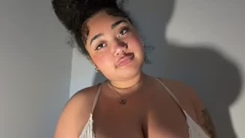 Snapshot of dayqueen1 chatting on July 20, 2026, 10:39 am dayqueen1 online show from July 20, 2026, 10:39 am