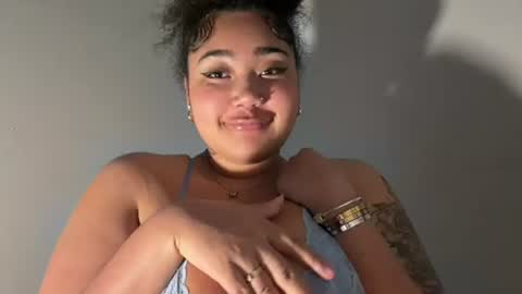 Snapshot of dayqueen1 chatting on July 22, 2026, 7:55 am dayqueen1 online show from July 22, 2026, 7:55 am