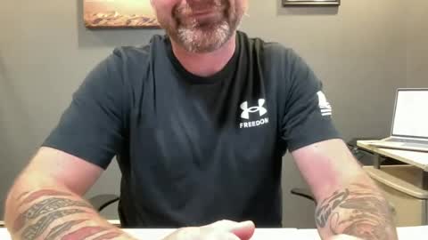 Snapshot of daytonhotwife chatting on July 30, 2026, 11:53 am bidl44256 online show from July 30, 2026, 11:53 am