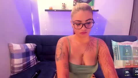 Snapshot of dayvalencia_ chatting on April 24, 2026, 6:43 pm Day online show from April 24, 2026, 6:43 pm