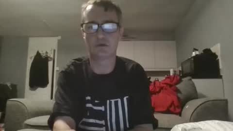 Dazzill online show from November 26, 2025, 7:15 pm