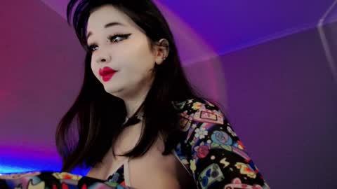 Natsumi online show from October 13, 2025, 4:45 am