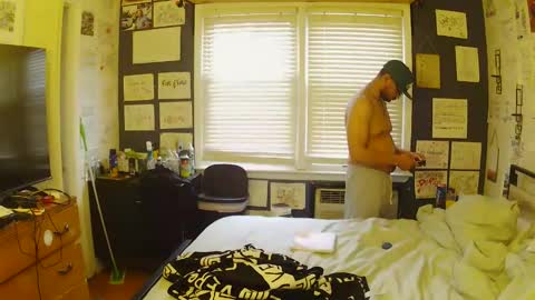 Snapshot of dbeamon92 chatting on January 14, 2026, 2:55 pm dbeamon92 online show from January 14, 2026, 2:55 pm