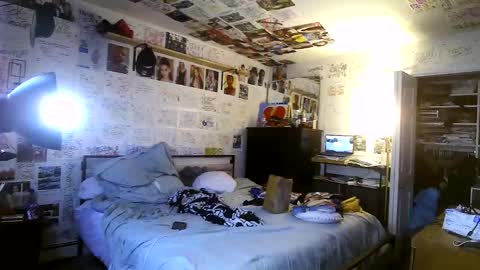 dbeamon92 online show from March 9, 2026, 6:12 pm