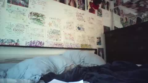 dbeamon92 online show from April 8, 2026, 2:28 pm