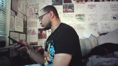 dbeamon92 online show from April 19, 2026, 1:43 pm