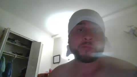 Snapshot of dc_cubano chatting on June 25, 2026, 5:23 am Uptkooling online show from June 25, 2026, 5:23 am