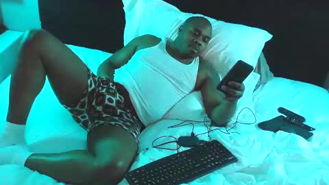 Snapshot of dcrush76 chatting on February 21, 2025, 6:40 am DCrush online show from February 21, 2025, 6:40 am