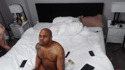 Snapshot of dcrush76 chatting on February 28, 2025, 5:15 am DCrush online show from February 28, 2025, 5:15 am