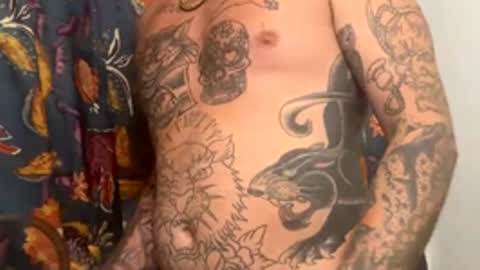 dcwells1992 online show from April 20, 2026, 8:17 am