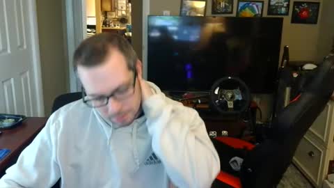 ddeeeezznnuuttzz online show from January 14, 2025, 2:29 am