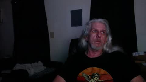 Snapshot of deaconoddeye chatting on December 19, 2025, 9:16 am deaconoddeye online show from December 19, 2025, 9:16 am