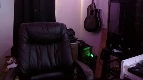 Snapshot of deaconoddeye chatting on January 13, 2026, 5:51 pm deaconoddeye online show from January 13, 2026, 5:51 pm