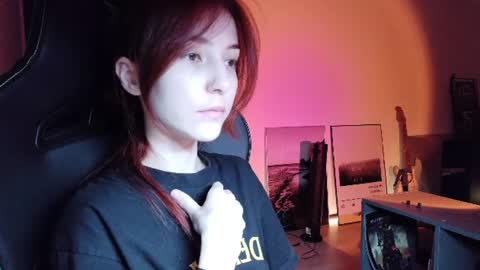 Snapshot of dead_girll chatting on June 21, 2026, 12:46 am freak online show from June 21, 2026, 12:46 am