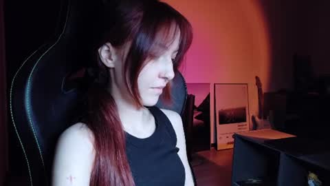 Snapshot of dead_girll chatting on June 26, 2026, 6:29 am freak online show from June 26, 2026, 6:29 am
