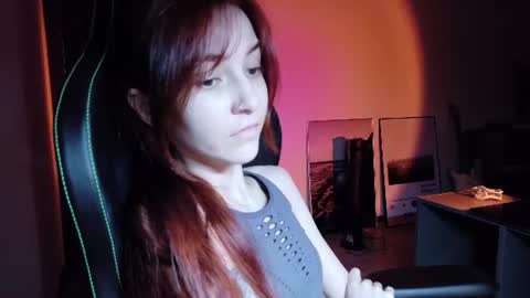 Snapshot of dead_girll chatting on June 28, 2026, 3:34 am freak online show from June 28, 2026, 3:34 am