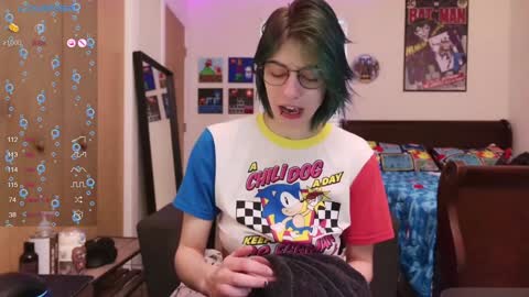 Rat online show from January 4, 2025, 4:11 pm