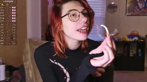 Rat online show from December 16, 2025, 6:13 pm