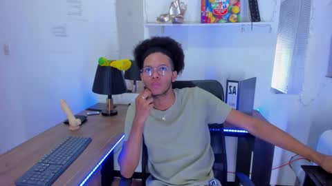 deamon_devil online show from November 18, 2025, 6:45 pm