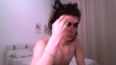 dean_raven online show from December 19, 2025, 3:24 am