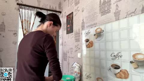 Snapshot of deandemarino chatting on May 15, 2026, 7:15 am Marino online show from May 15, 2026, 7:15 am