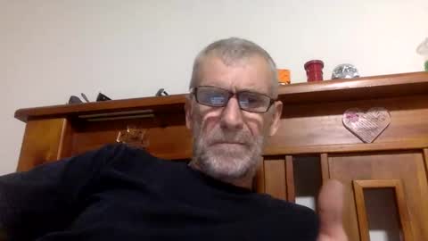 Snapshot of deanofflove2210 chatting on January 4, 2025, 7:55 am deanofflove2210 online show from January 4, 2025, 7:55 am