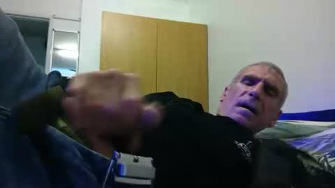 Snapshot of deanofflove2210 chatting on June 27, 2026, 4:06 am deanofflove2210 online show from June 27, 2026, 4:06 am