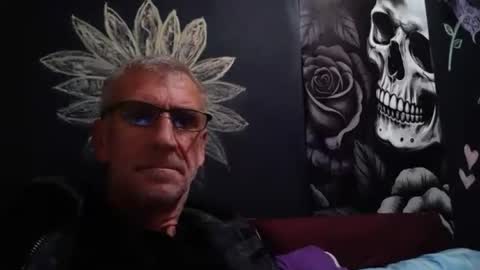 Snapshot of deanofflove2210 chatting on July 26, 2026, 5:26 am deanofflove2210 online show from July 26, 2026, 5:26 am
