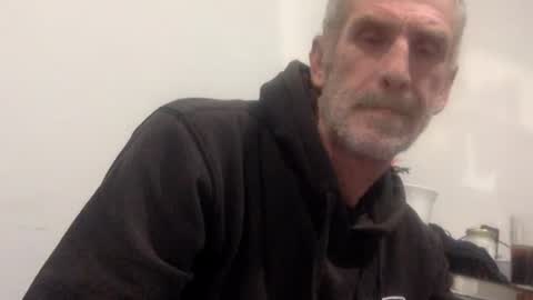 deanofflove221000 online show from October 1, 2025, 7:14 am