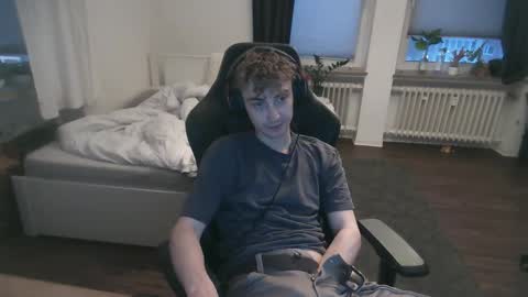 Dean online show from November 10, 2025, 4:06 pm