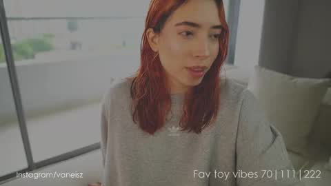 NINA   30OFF online show from September 30, 2025, 2:33 pm