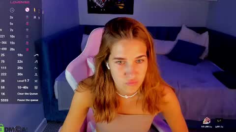 Jennifer online show from June 28, 2026, 10:38 pm