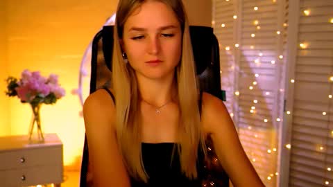 Debora online show from November 16, 2025, 3:23 am