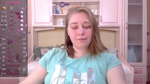 debramust online show from December 3, 2024, 1:43 pm