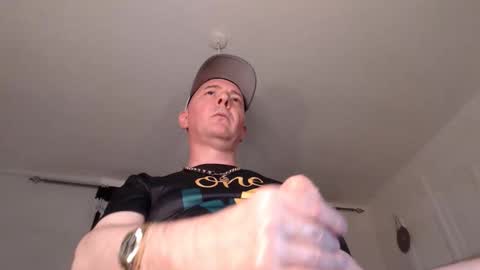 decusbomont online show from June 7, 2026, 10:35 pm