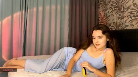 Anna online show from October 21, 2025, 5:02 pm