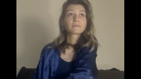 Snapshot of deelightfull chatting on December 2, 2024, 6:32 pm Deelightfull online show from December 2, 2024, 6:32 pm