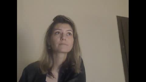 Snapshot of deelightfull chatting on December 9, 2024, 12:40 pm Deelightfull online show from December 9, 2024, 12:40 pm