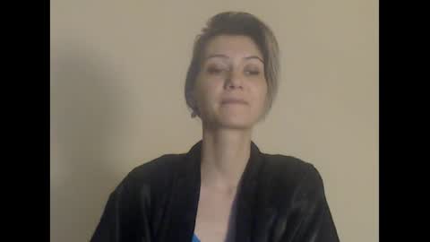 Snapshot of deelightfull chatting on December 10, 2024, 4:49 pm Deelightfull online show from December 10, 2024, 4:49 pm