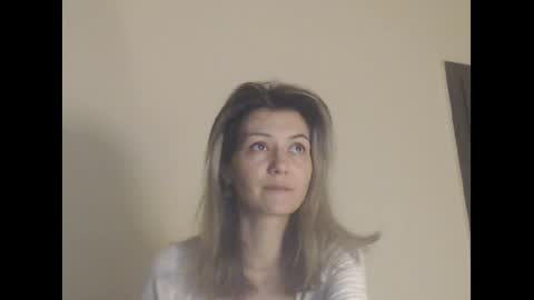 Snapshot of deelightfull chatting on January 3, 2025, 4:59 pm Deelightfull online show from January 3, 2025, 4:59 pm