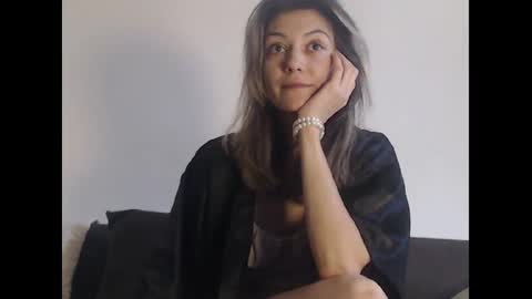 Snapshot of deelightfull chatting on January 20, 2025, 11:56 am Deelightfull online show from January 20, 2025, 11:56 am