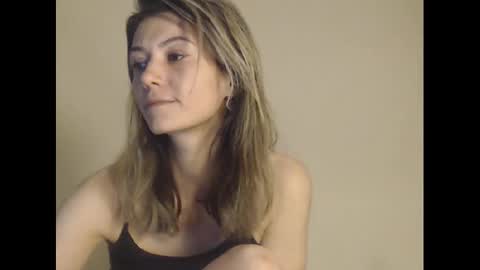 Snapshot of deelightfull chatting on February 10, 2025, 6:45 pm Deelightfull online show from February 10, 2025, 6:45 pm